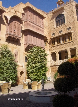 Reise 2008 - Handel und Service